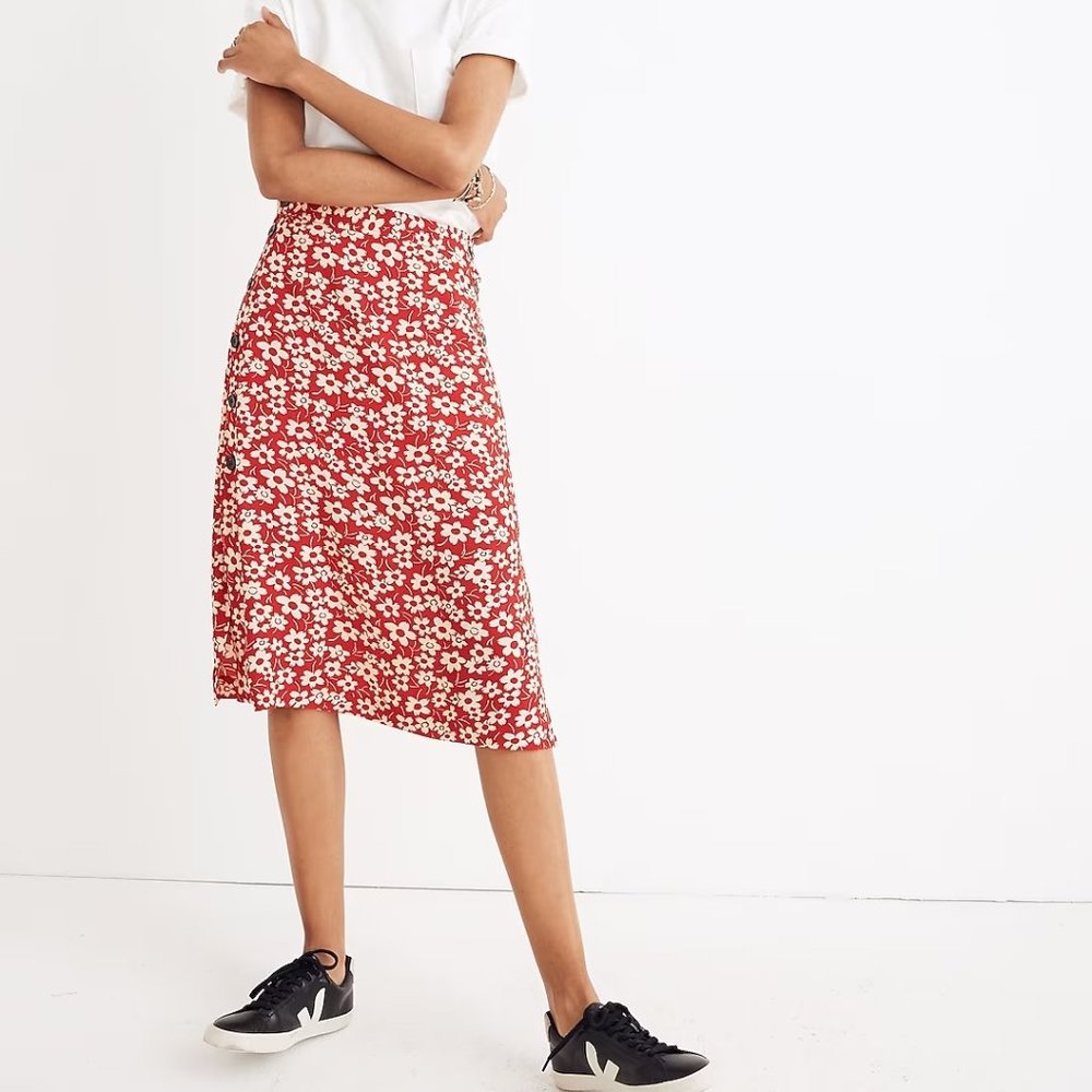 Side-Button Skirt in Full Bloom